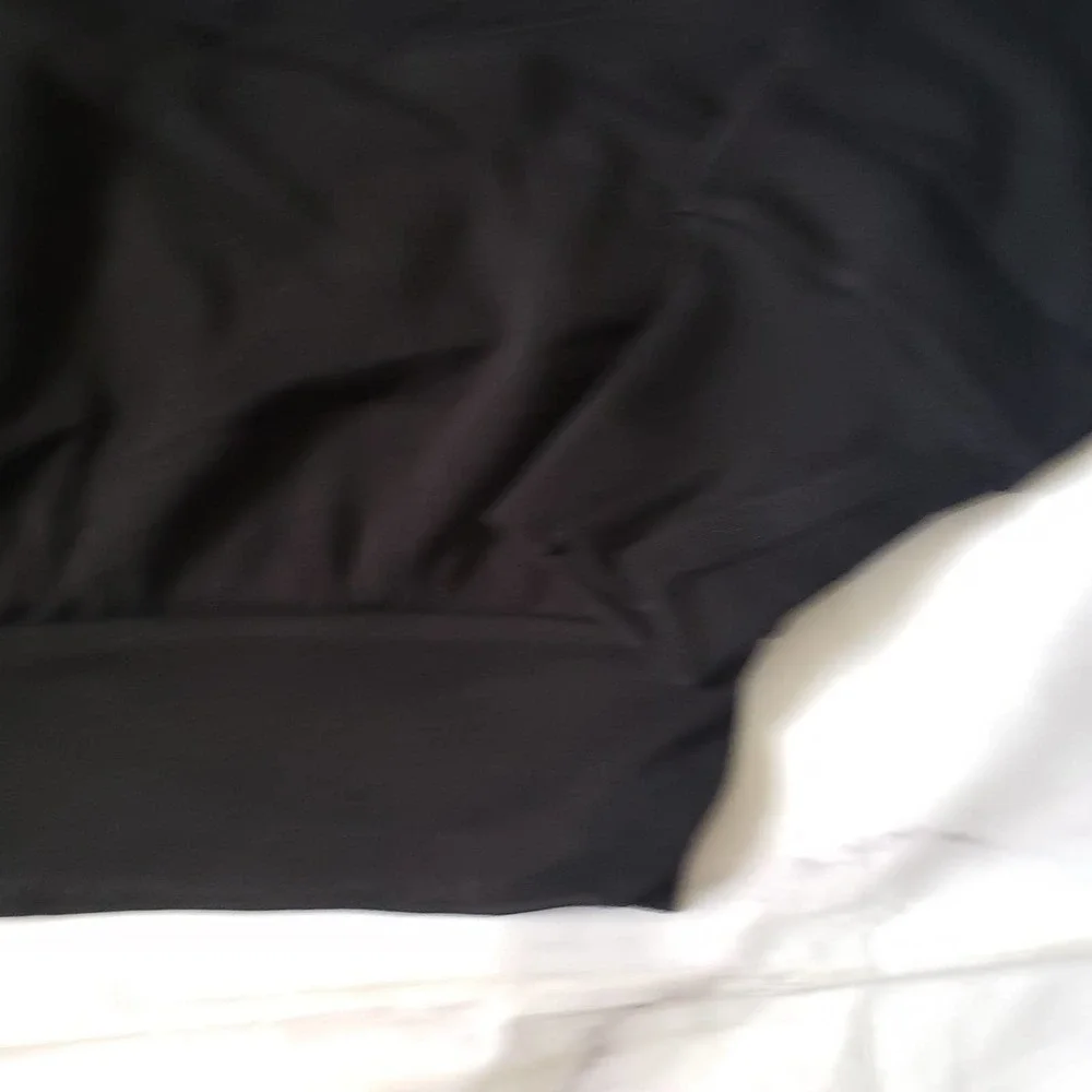 OLD NAVY black cropped top pullover sweatshirt M - Picture 2 of 7